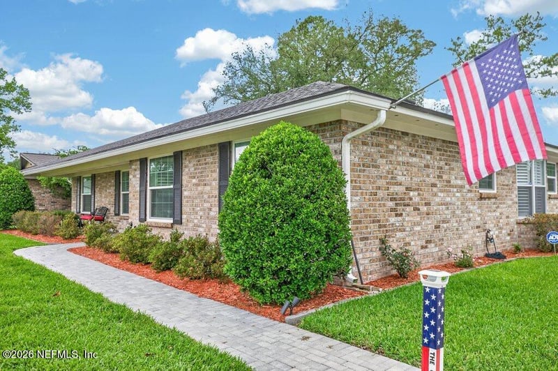808 Maplewood Ln, Orange Park, FL 32065