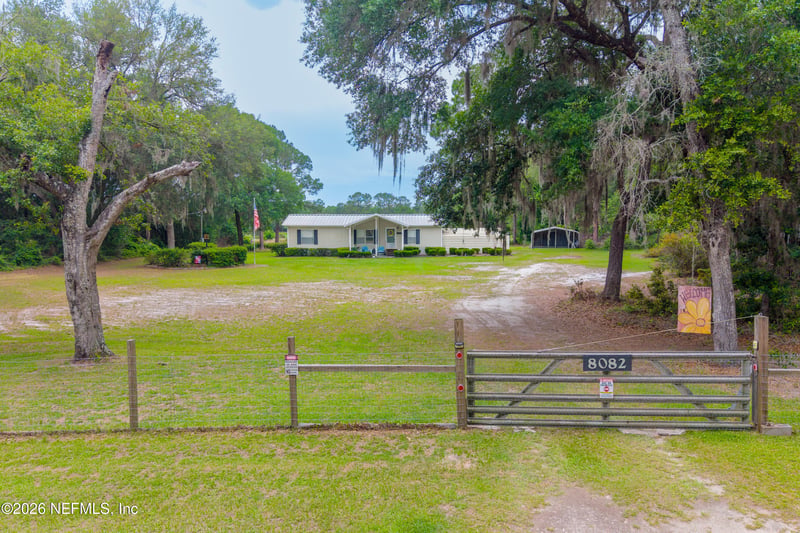 8082 Blazing Star Rd, Melrose, FL 32666
