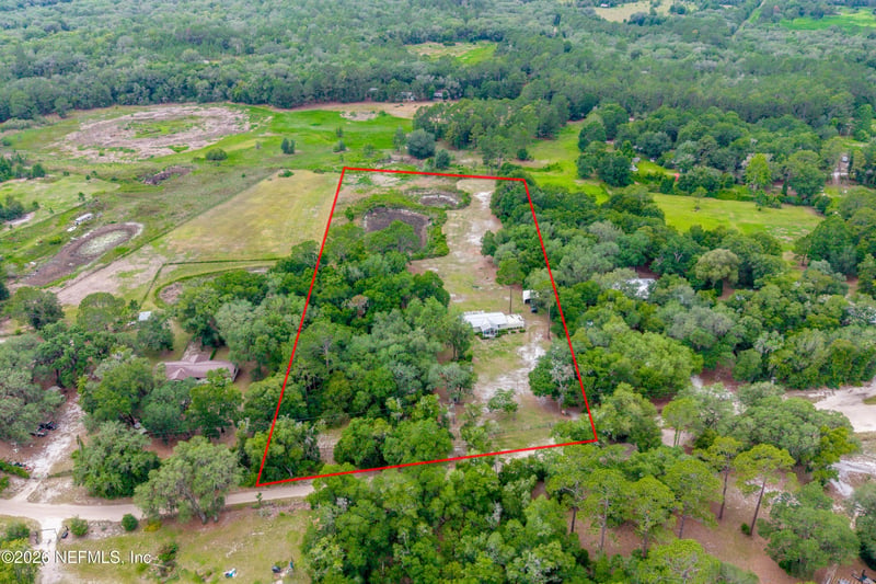 8082 Blazing Star Rd, Melrose, FL 32666