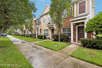 8109 Summer Palm Ct, Jacksonville, FL 32256