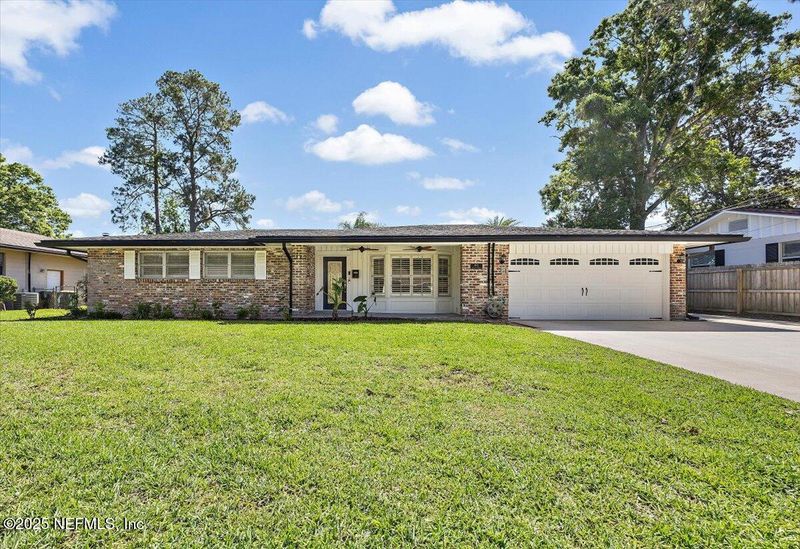 811 Acapulco Rd, Jacksonville, FL 32216
