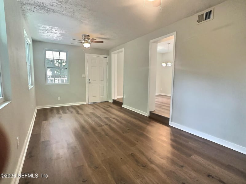 8111 Hammond Blvd, Jacksonville, FL 32220