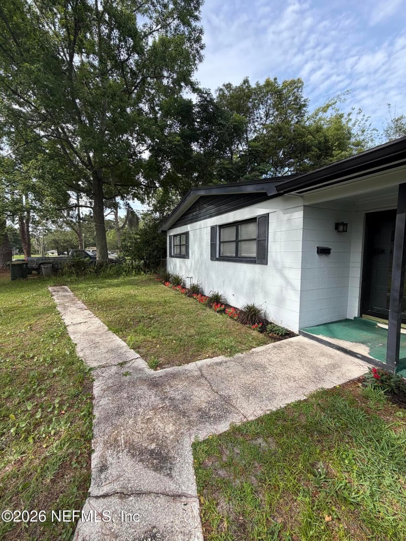 8114 Naranja Dr W, Jacksonville, FL 32217