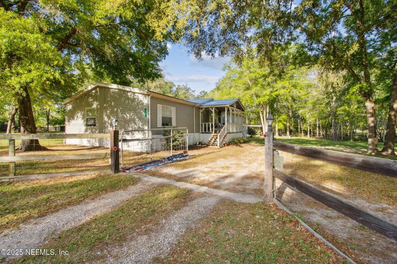 812 Jonathan Rd, Jacksonville, FL 32234