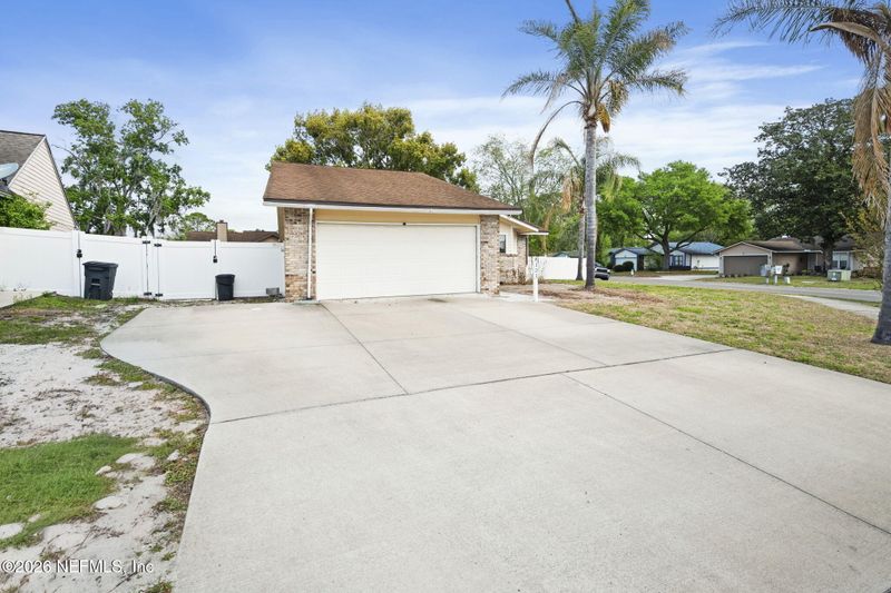 8121 Morristown Trl, Jacksonville, FL 32244