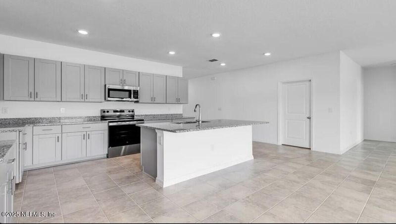 8124 Archibald Ter, Jacksonville, FL 32219