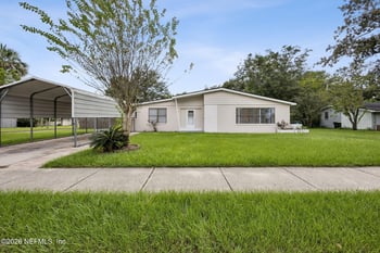 8124 Sierra Madre Dr W, Jacksonville, FL 32217