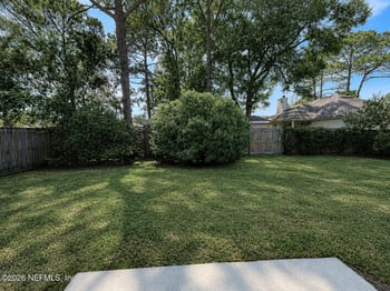 8126 Fieldside Dr W, Jacksonville, FL 32244