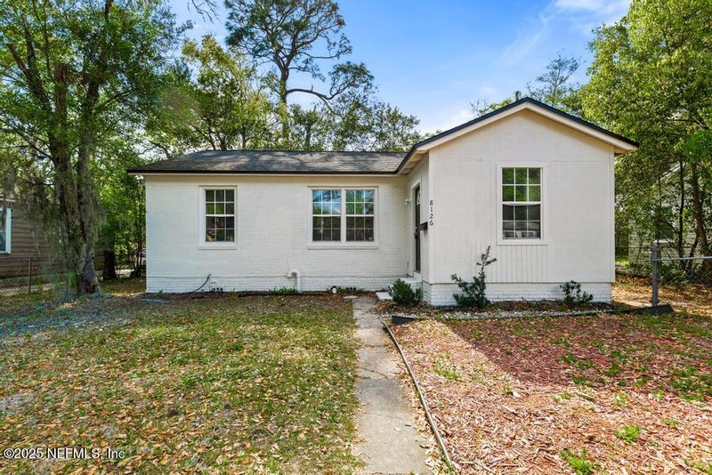 8126 Lexington Dr, Jacksonville, FL 32208