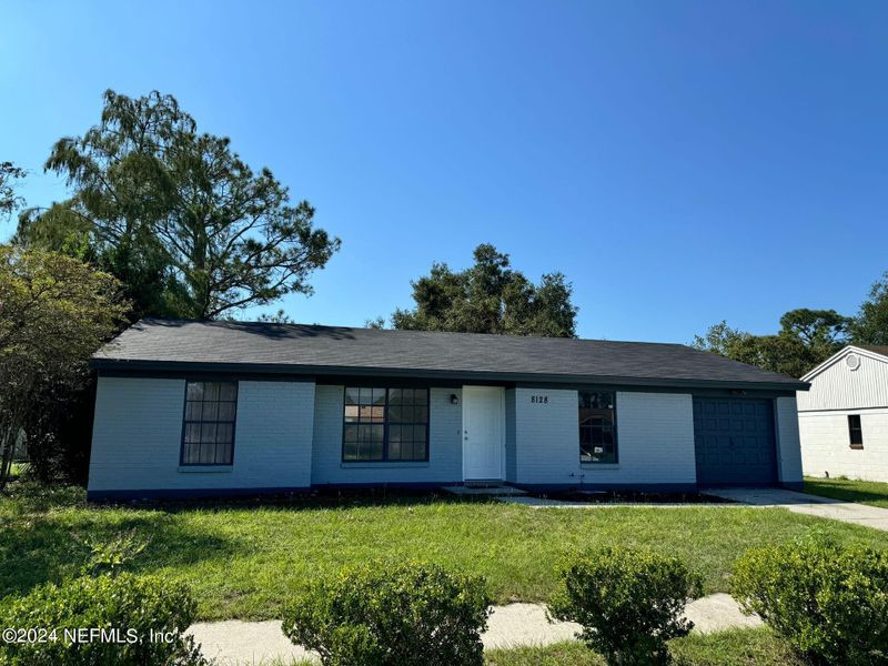 8128 Spring Lake Rd N, Jacksonville, FL 32210