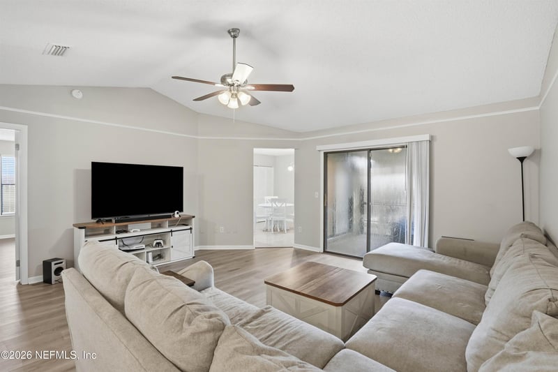 8133 Morristown Trl, Jacksonville, FL 32244