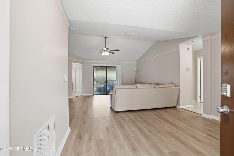 8133 Morristown Trl, Jacksonville, FL 32244