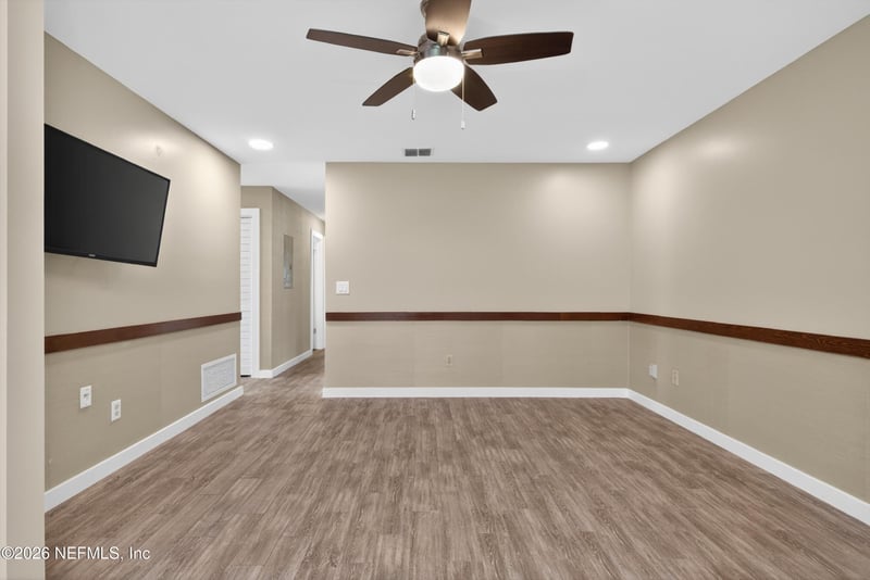 8137 Village Gate Ct, Jacksonville, FL 32217