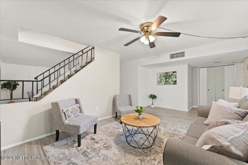 8140 Sutton Pl E, Jacksonville, FL 32217