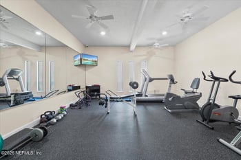 8140 Sutton Pl E, Jacksonville, FL 32217