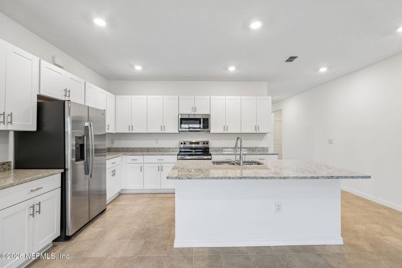 8142 Archibald Ter, Jacksonville, FL 32219