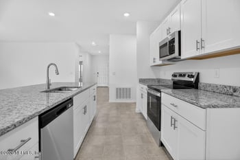 8143 Archibald Ter, Jacksonville, FL 32219