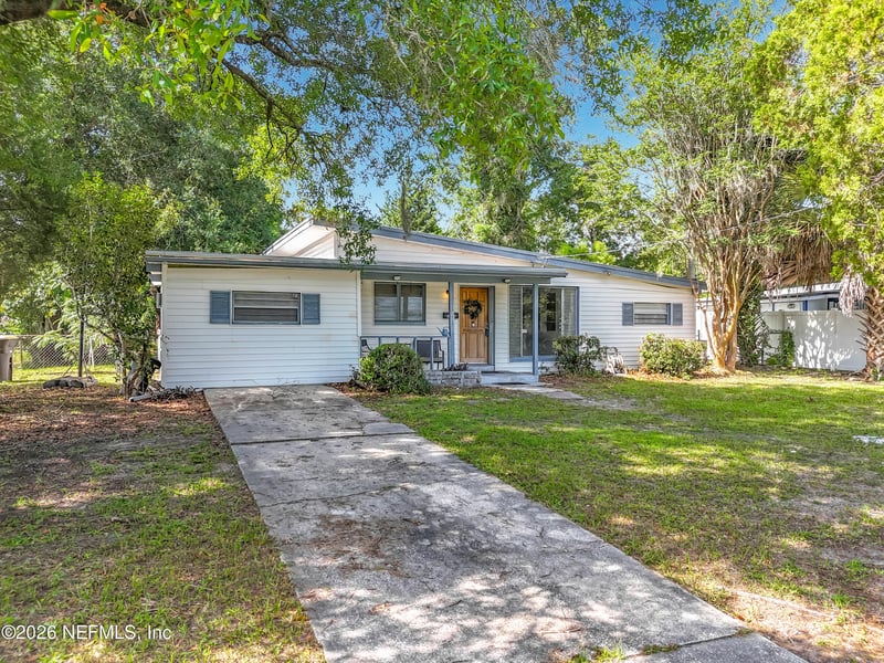 8146 La Marne Dr, Jacksonville, FL 32221