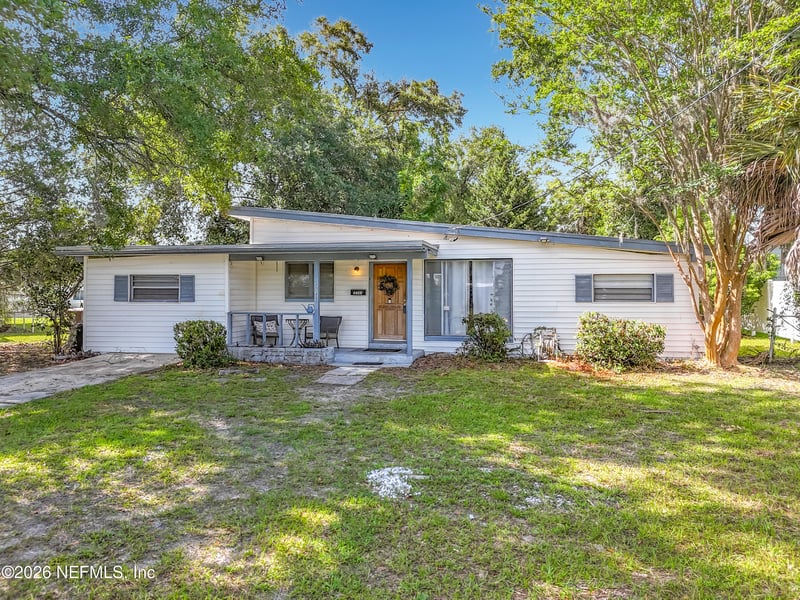 8146 La Marne Dr, Jacksonville, FL 32221