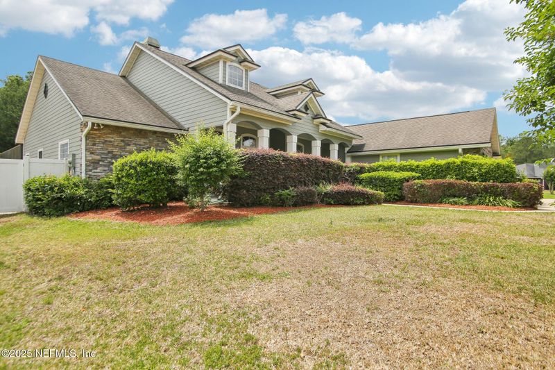 8152 Sierra Oaks Blvd, Jacksonville, FL 32219
