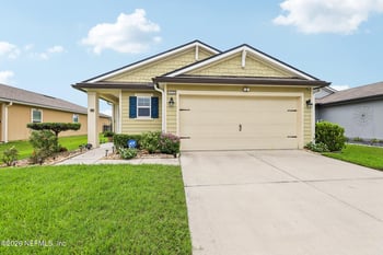 8153 Meadow Walk Ln, Jacksonville, FL 32256