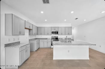 8155 Archibald Ter, Jacksonville, FL 32219