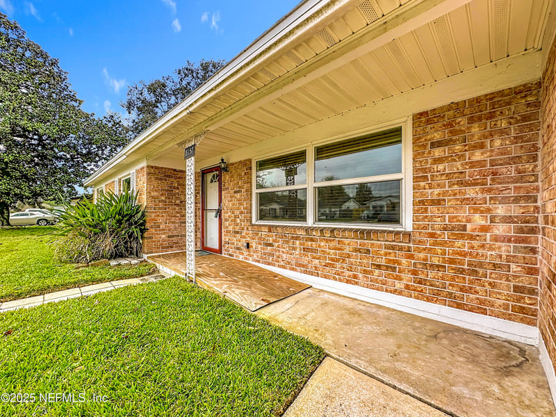 8157 Galaxie Dr, Jacksonville, FL 32244