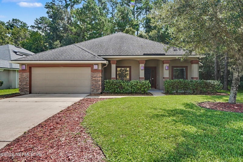 816 Reflection Cove Rd E, Jacksonville, FL 32218