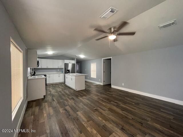 8164 Maple St, Jacksonville, FL 32244