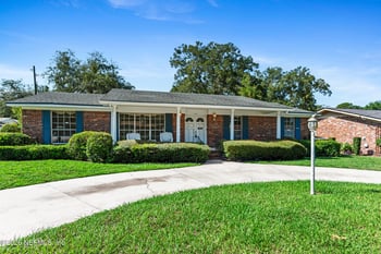 8164 Parkridge Cir N, Jacksonville, FL 32211