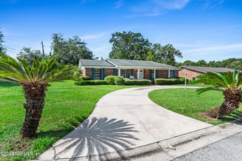 8164 Parkridge Cir N, Jacksonville, FL 32211