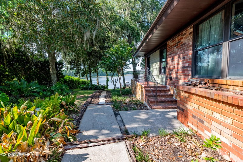 8166 Alderman Rd, Melrose, FL 32666
