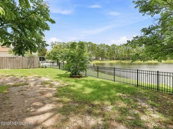 8167 Loch Lomond Ln, Jacksonville, FL 32244