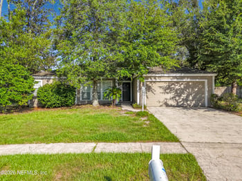 8174 Loch Lomond Ln, Jacksonville, FL 32244
