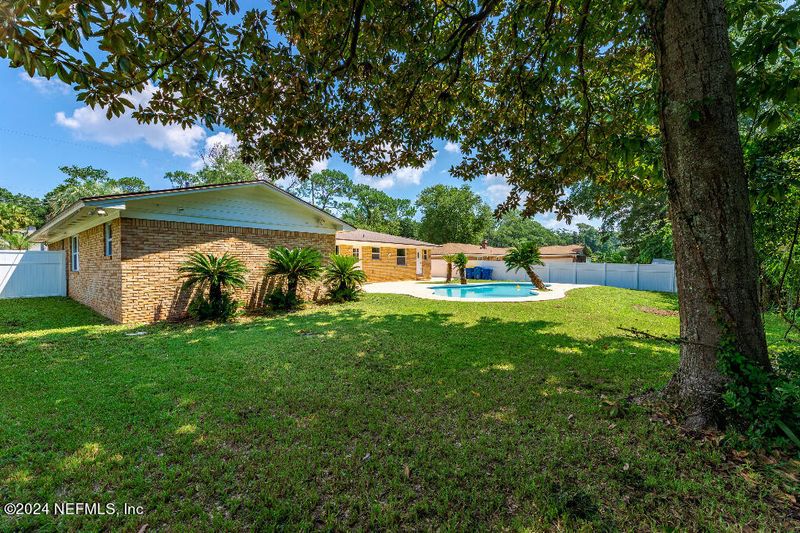 8182 Alderman Rd, Jacksonville, FL 32211