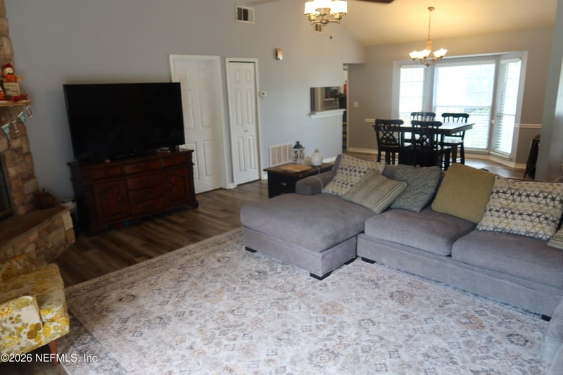 8189 Kilwinning Ln, Jacksonville, FL 32244
