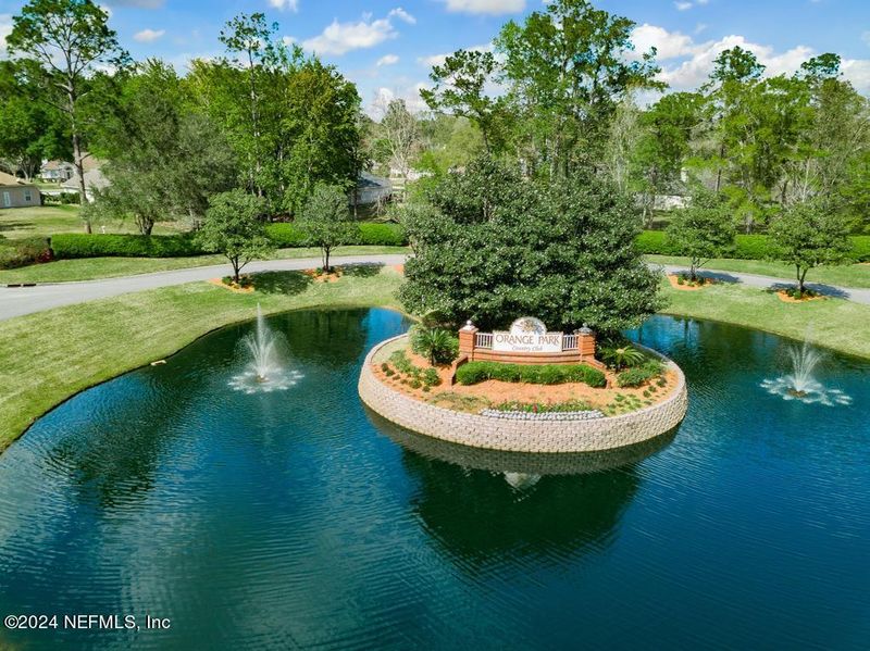 819 W Westminster Dr, Orange Park, FL 32073