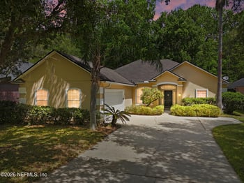 820 W Cumberland Ct, St Johns, FL 32259