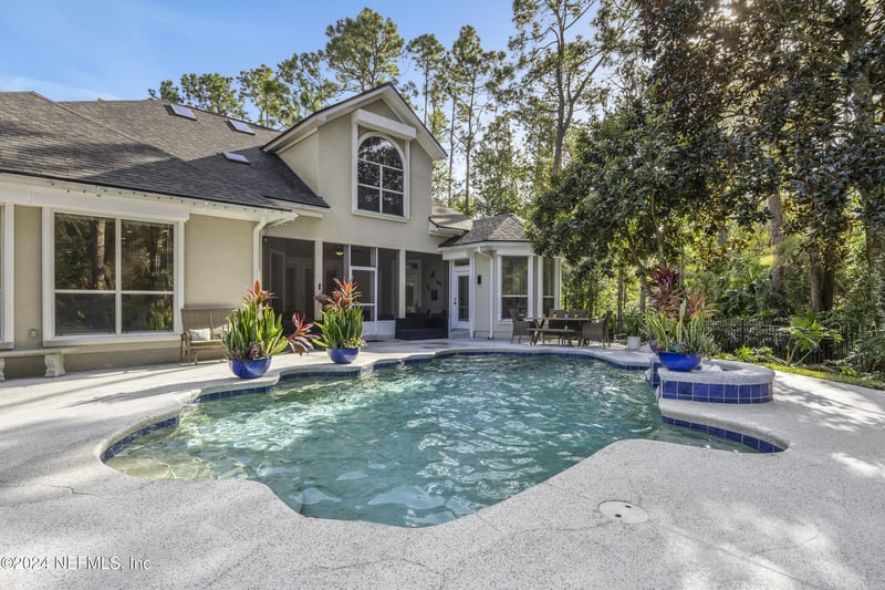 8200 Shade Tree Ct, Jacksonville, FL 32256