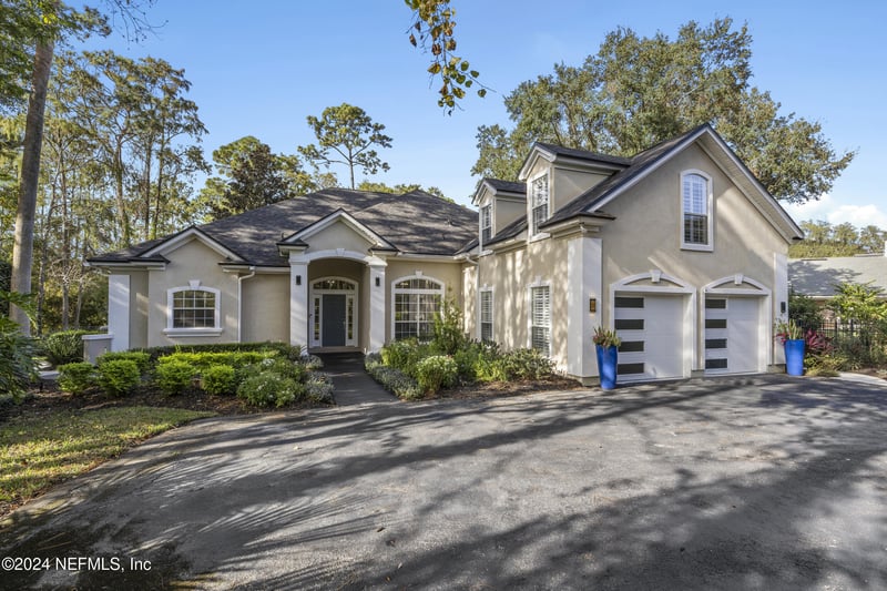 8200 Shade Tree Ct, Jacksonville, FL 32256