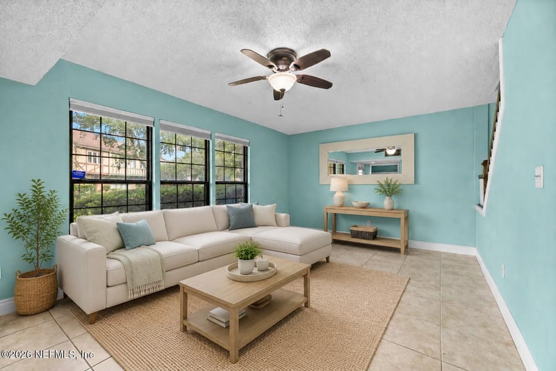 8203 Sutton Pl N, Jacksonville, FL 32217