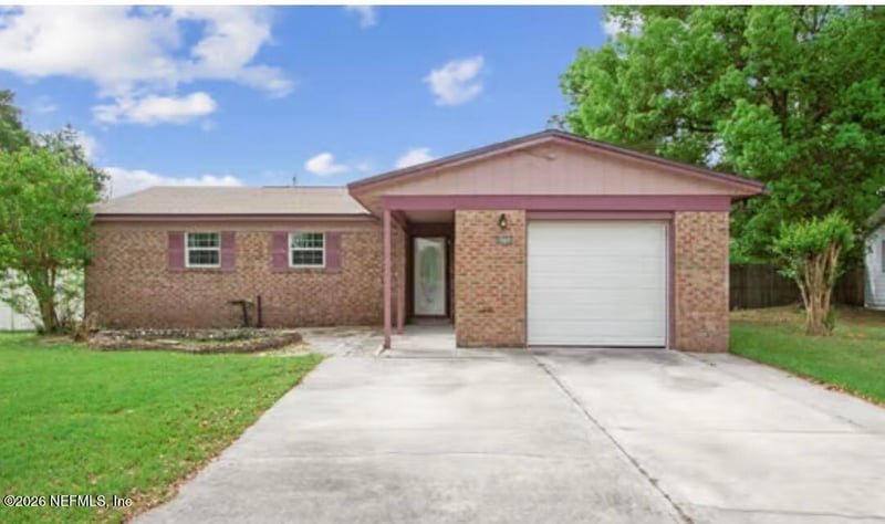 8204 Frost St S, Jacksonville, FL 32221