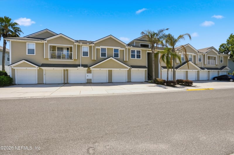 8204 White Falls Blvd #109, Jacksonville, FL 32256