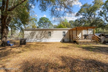 8206 Swan Lake Rd, Melrose, FL 32666