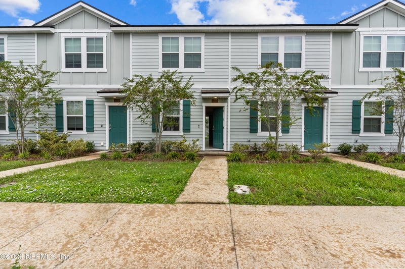8207 Larose Rd, Jacksonville, FL 32211