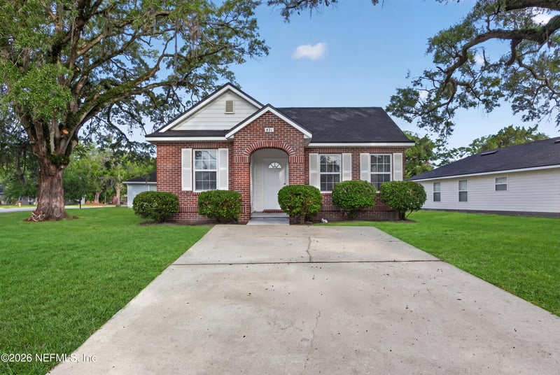 821 Oak Arbor Cir, Jacksonville, FL 32206