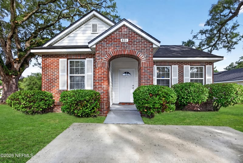 821 Oak Arbor Cir, Jacksonville, FL 32206