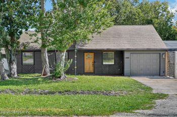 821 Queen Rd, St Augustine, FL 32086