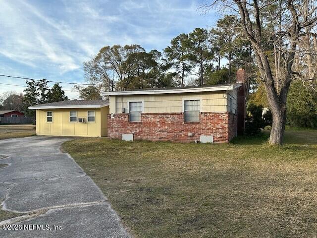 8215 Lenox Ave, Jacksonville, FL 32221