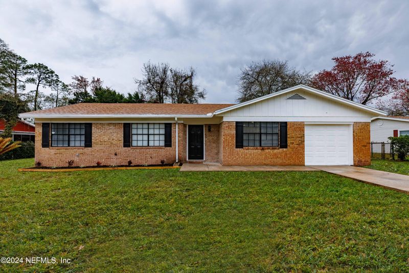 8225 Cassie Rd, Jacksonville, FL 32221